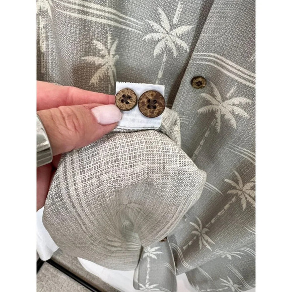 Tommy Bahama Gray Green Floral Silk Shirt - Size XL - Picture 4 of 5